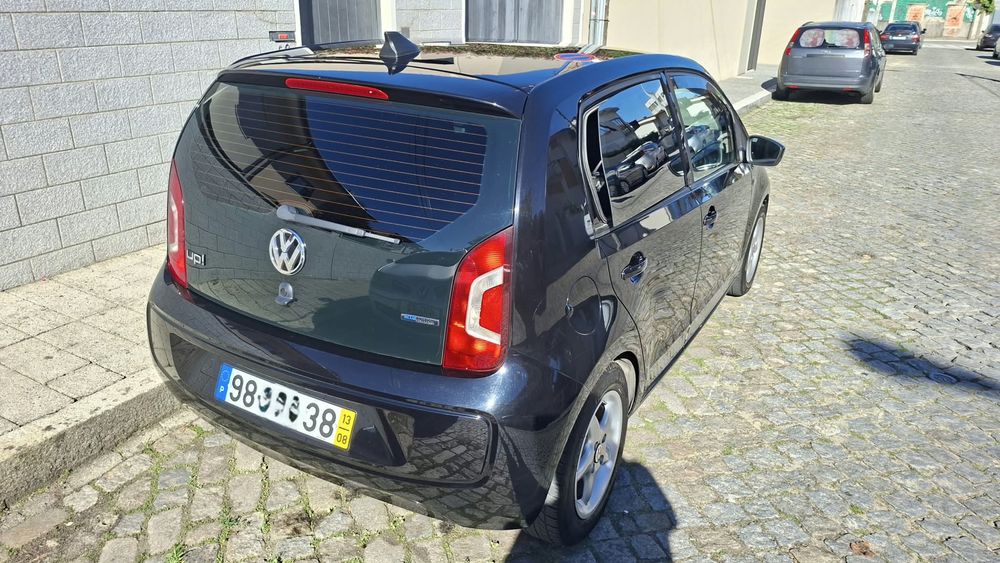 Volkswagen Up bluemotion — photo 2