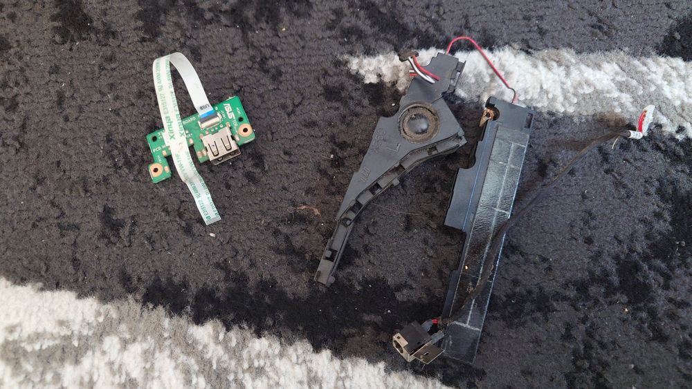 Części do laptopa ASUS (R510J)