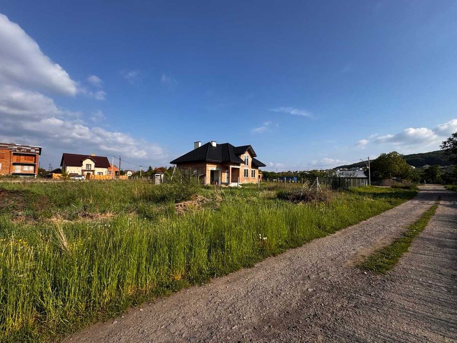 Продаж: дві суміжні ділянки по 10 соток під забудову в Лисиничах (20 соток)