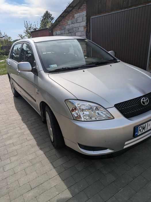 Corolla E12 2004 5D