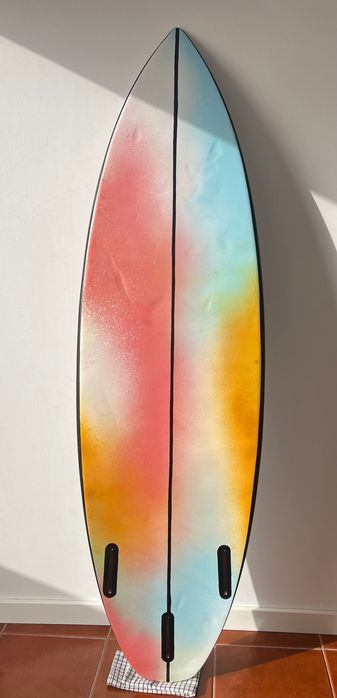 Prancha de surf Razman 5'6". 18 3/16 . 2 3/16    23.8 L