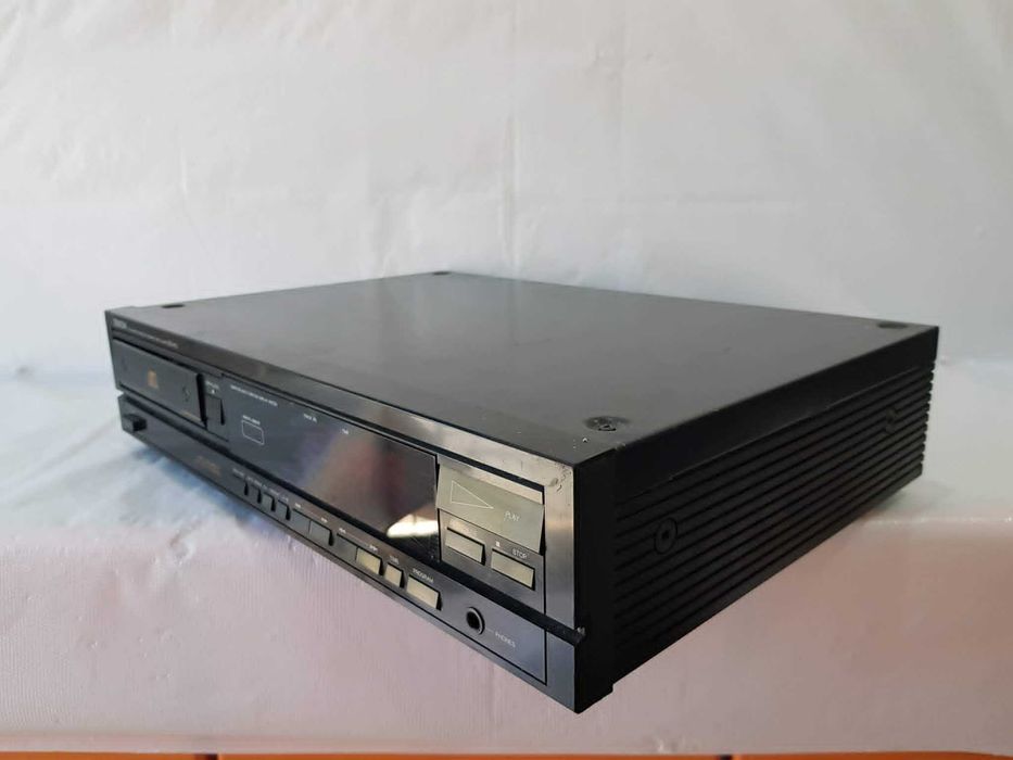 Odtwarzacz kompaktowy CD Denon DCD-610