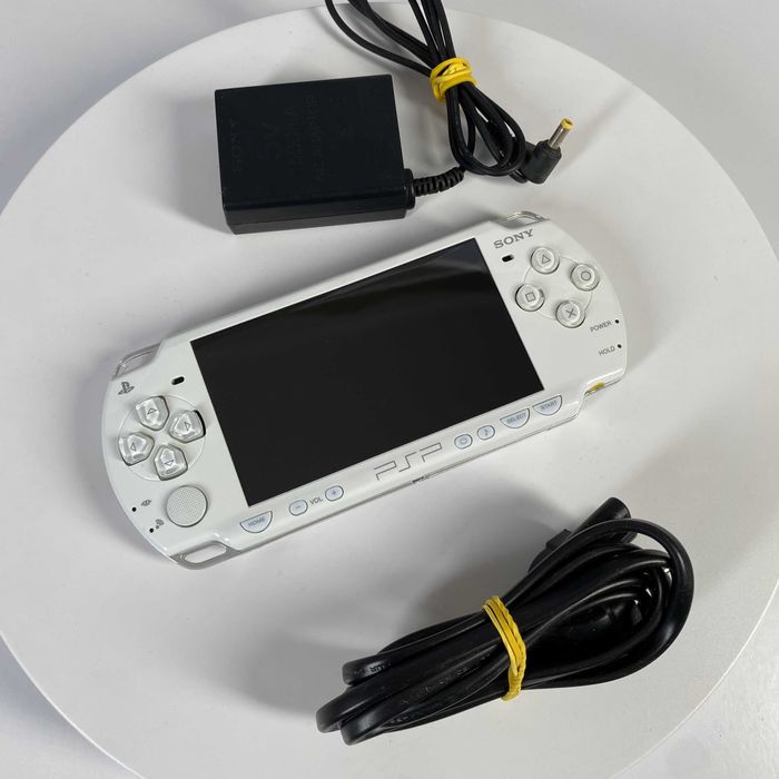 Консоль PlayStation Portable Slim PSP 2ххх 32 Гб Портативки ПСП асортимент