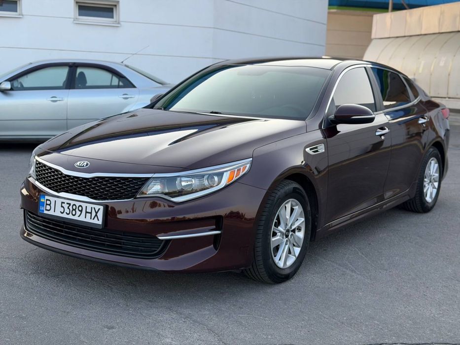 Продам власну KIA Optima 2017