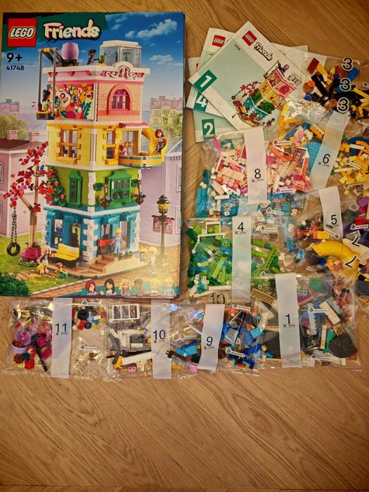 LEGO Friends 41748 Dom Kultury w Heartlake