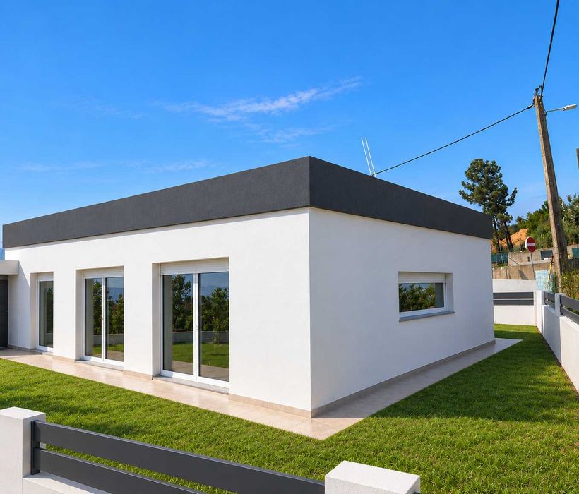 Moradia T4 - Térrea 140m2 - Palmela NOVA - a terminar com garagem, Pé Direito 3,40m 3wc