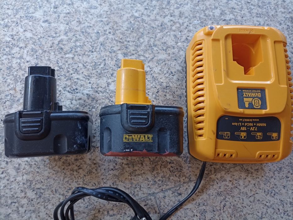 Berbequim DEWALT DC740KA 12Vdc