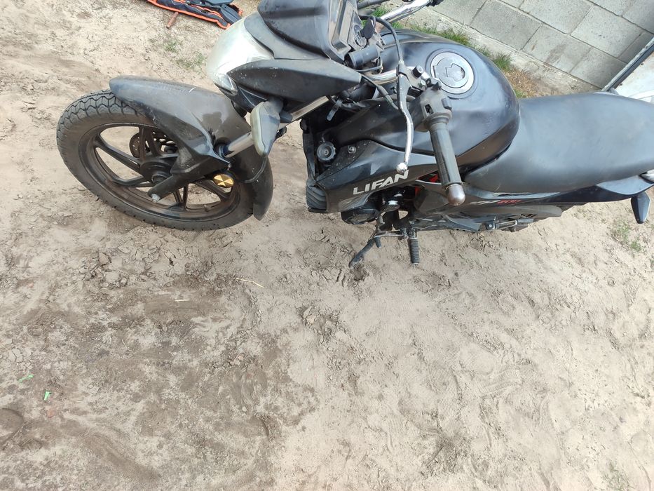 Пластик та інше Lifan kp 150 200
