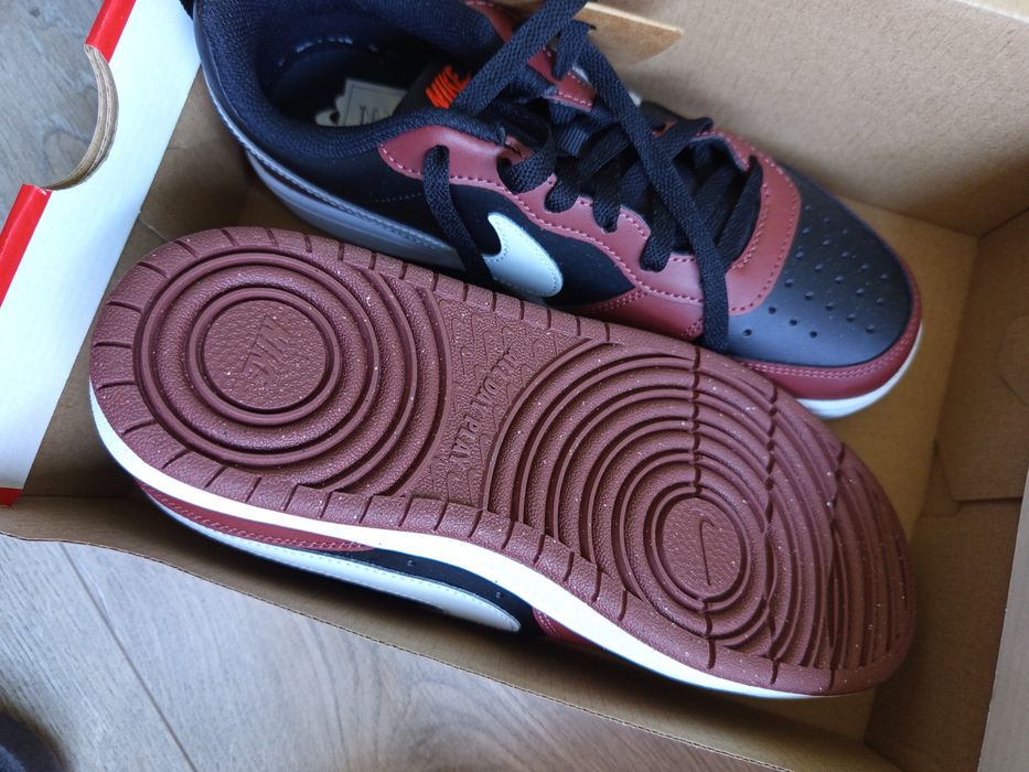 Nike Court Borough Low