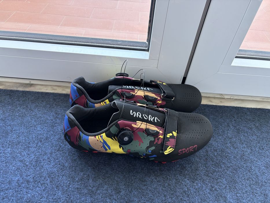 Sapatos de ciclismo