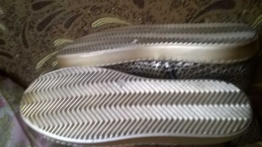 Botki Venezia Oro-Nero. rozm.40. skóra