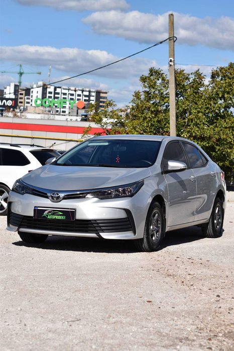 Toyota Corolla 2017р. 1.3 бензин офіційна [Перший внесок від 20%]