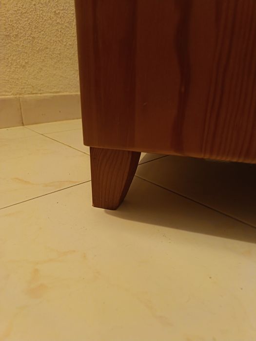 Móvel TV sala em pinho mel em ótimo estado