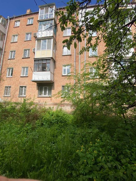 Продам погріб біля будинку на Тельнова