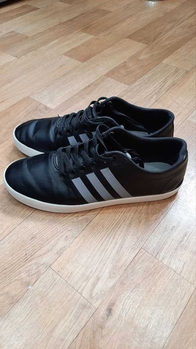 Черные кеды Adidas с тремя белыми полосками модель Easy Vulc VS