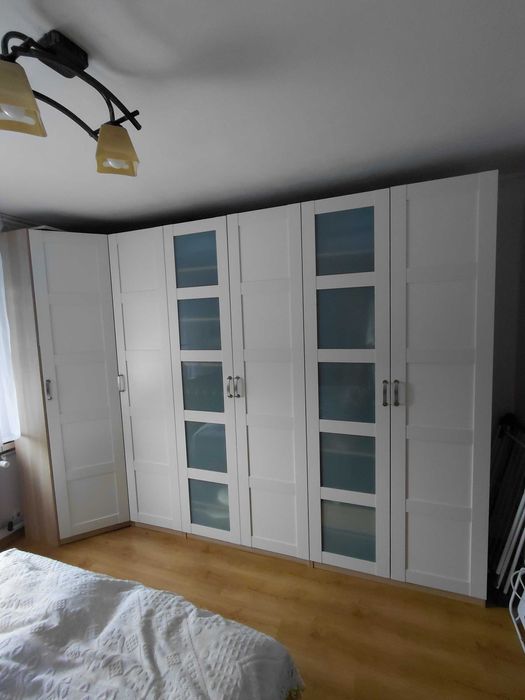 Sprzedam szafę narożną