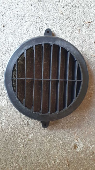 Kratka wentylacyjna okragla, czarna Fi150