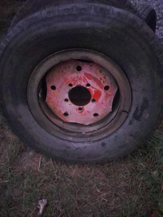 Продам пару колес на ЮМЗ 6