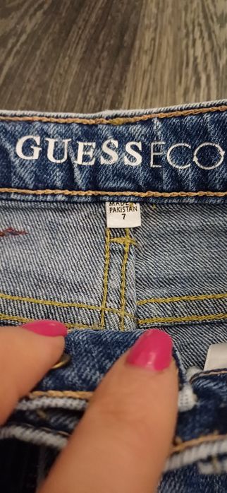 Śliczne jeansy marki Guess, założone 2 razy, idealne, piękny kolor