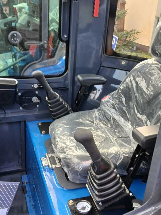 NOWA Minikoparka RIPPA R10 ECO 1000kg mega wyposażenie Kabina Leasing