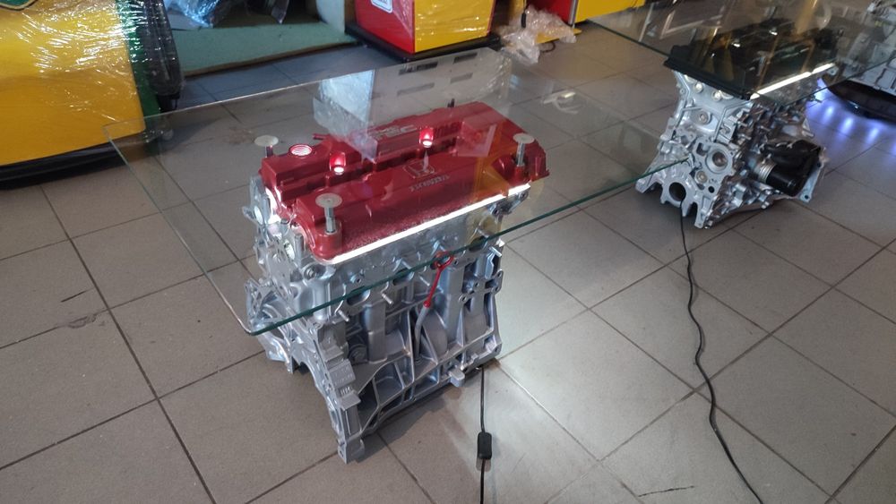 Mesa feita com motor Honda