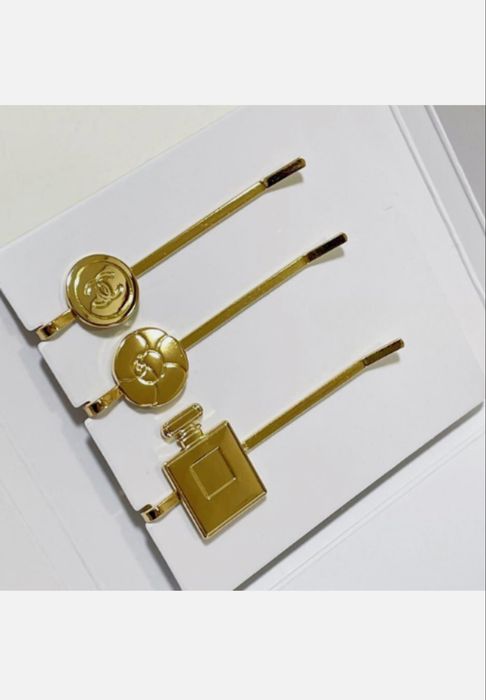 Chanel Hairpin Set