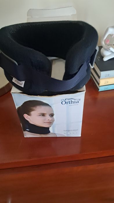 Colar cervical com velcro, novo