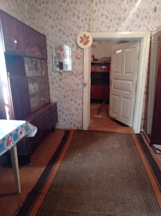 Помешкання в 20км від міста. Траса Чернігів-Київ. Село Красне.