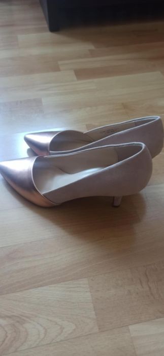 Buty na obcasie rozmiar 38