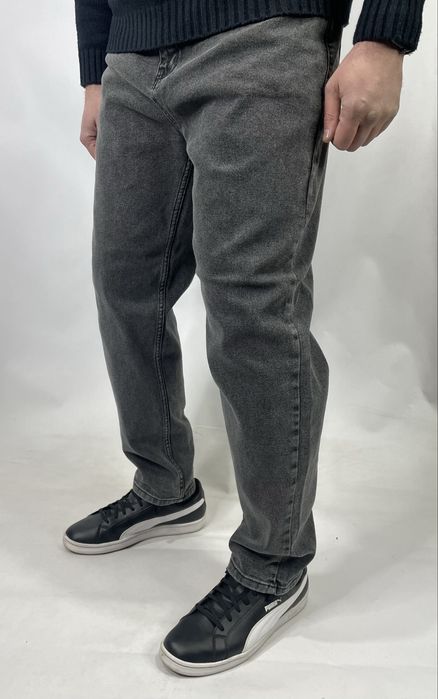 Джинсы мужские  мом ,производства Турции в хорошем качечтве цена класс