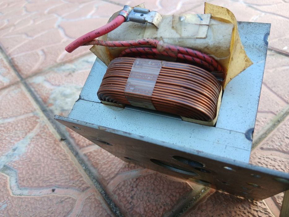 Трансформатор Високовольтний Силовий для мікрохвильової печі