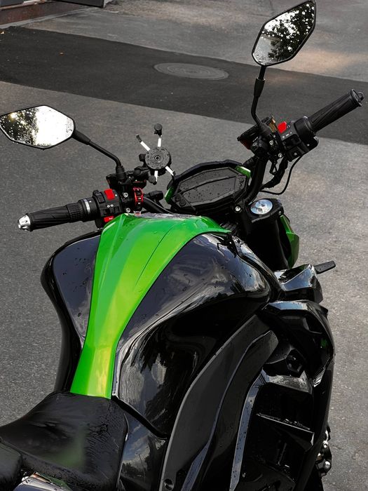 Електромотоцикл Kawasaki Z1000