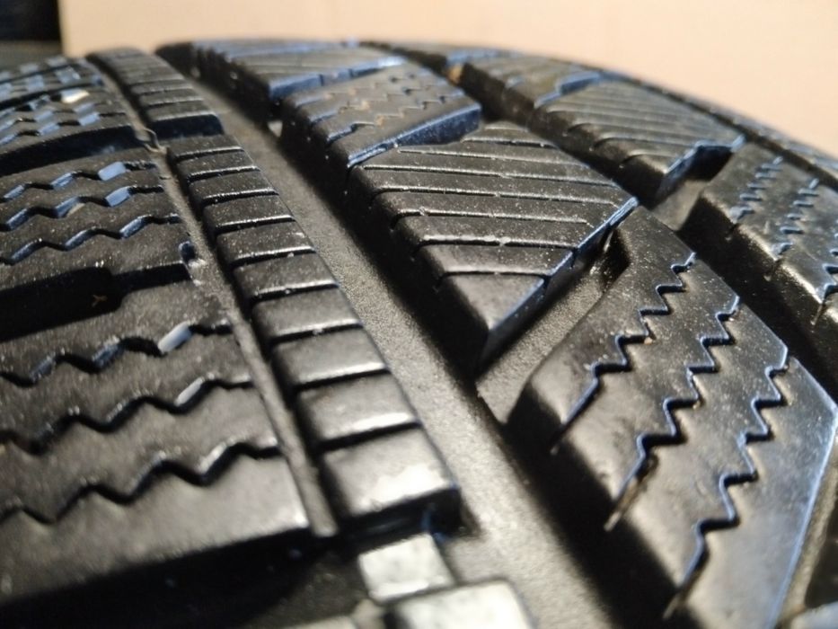 Opona zimowa Hankook Winter Icept LV 225/70R15c