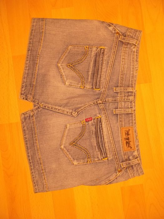 Spódniczka mini Levis roz M