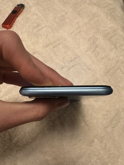 Телефон Oppo.