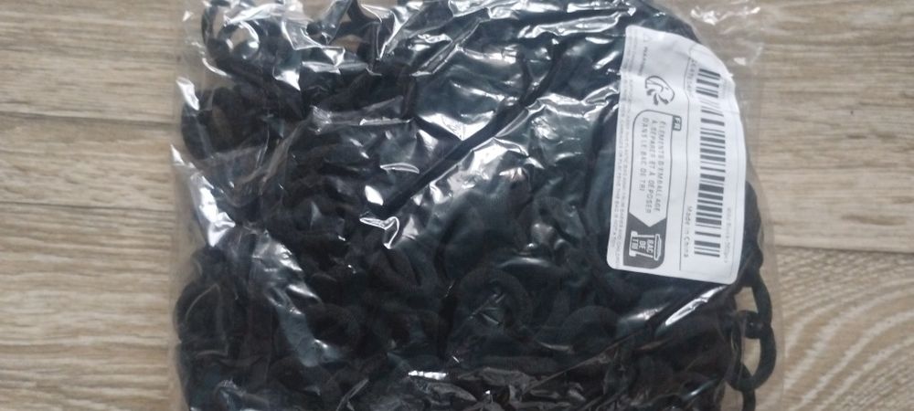 300 sztuk gumek do włosów - czarne , nowe