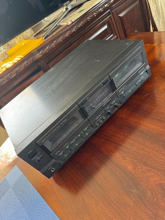 Magnetofon stacjonarny  kasetowy Hi-Fi (deck kasetowy)