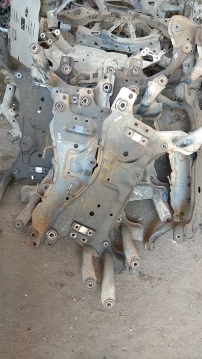 Мазда 3ВК 2003-08 передний подрамник BP4K34800K