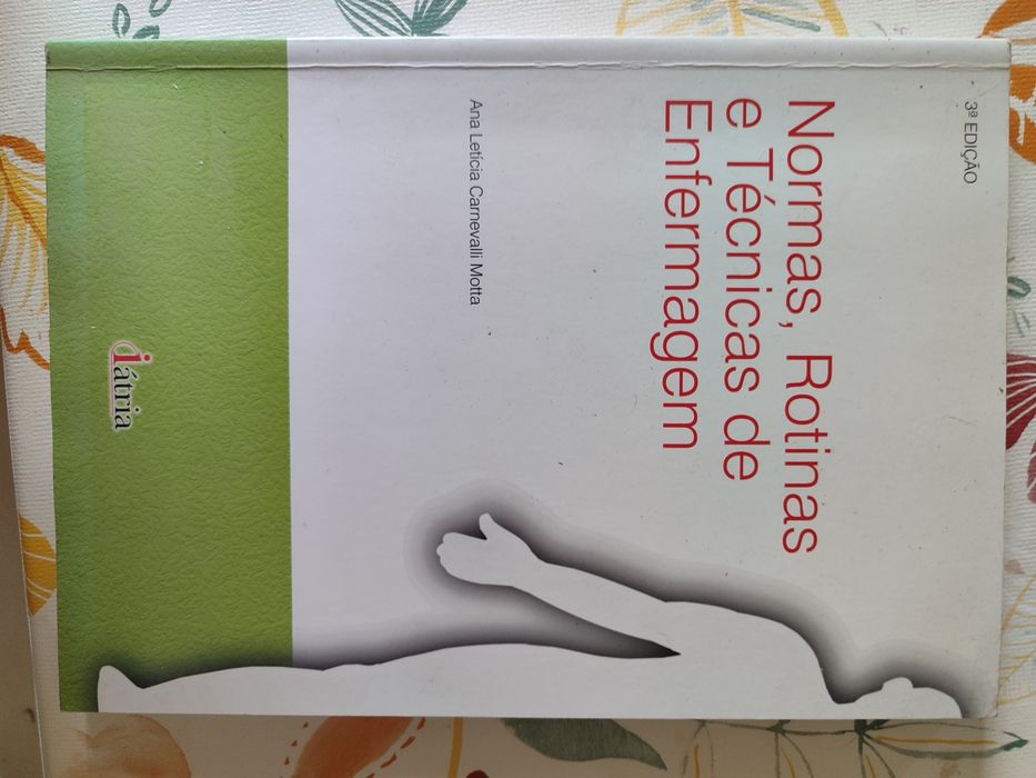 Livro normas e técnicas enfermagem
