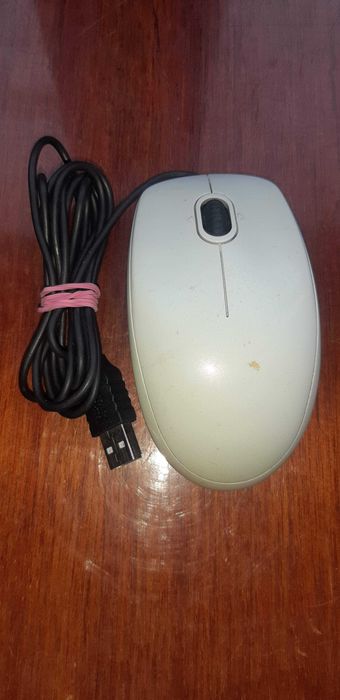 Logitech USB Mouse B110 White  разъём USB