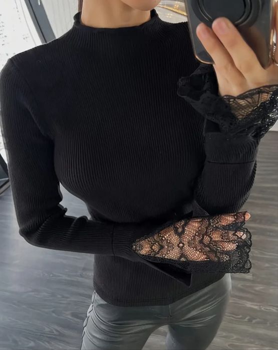 Лонгслив гольф с кружевом