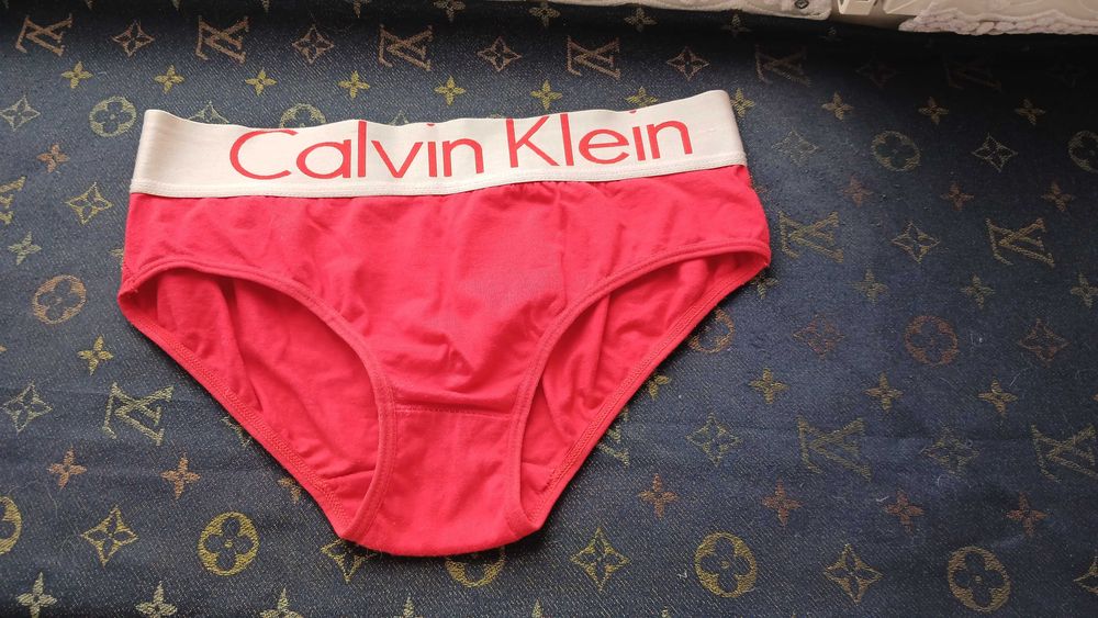 Женские трусики Calvin Klein - S