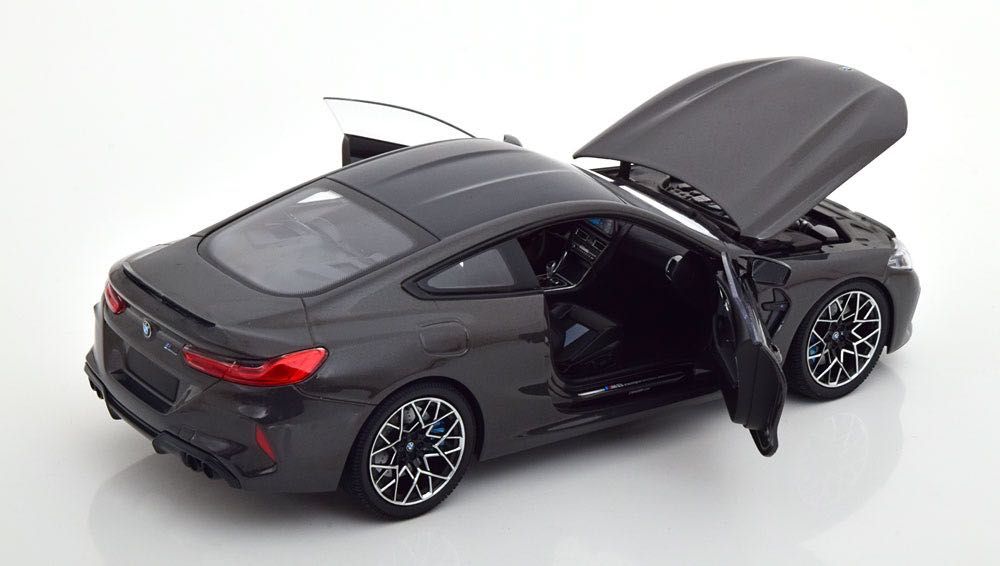 1:18 Minichamps BMW M8 Coupe Competition 2020
