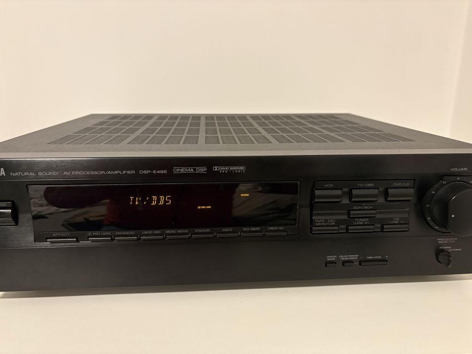 Amplificador Yamaha DSP-E492