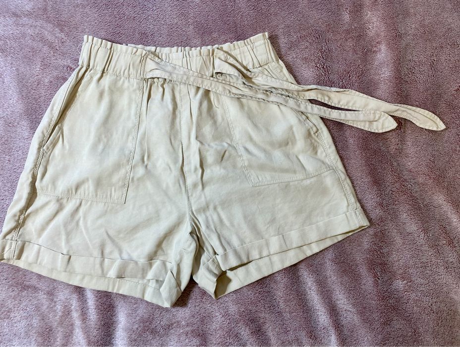 Шорти бежеві M New Yorker