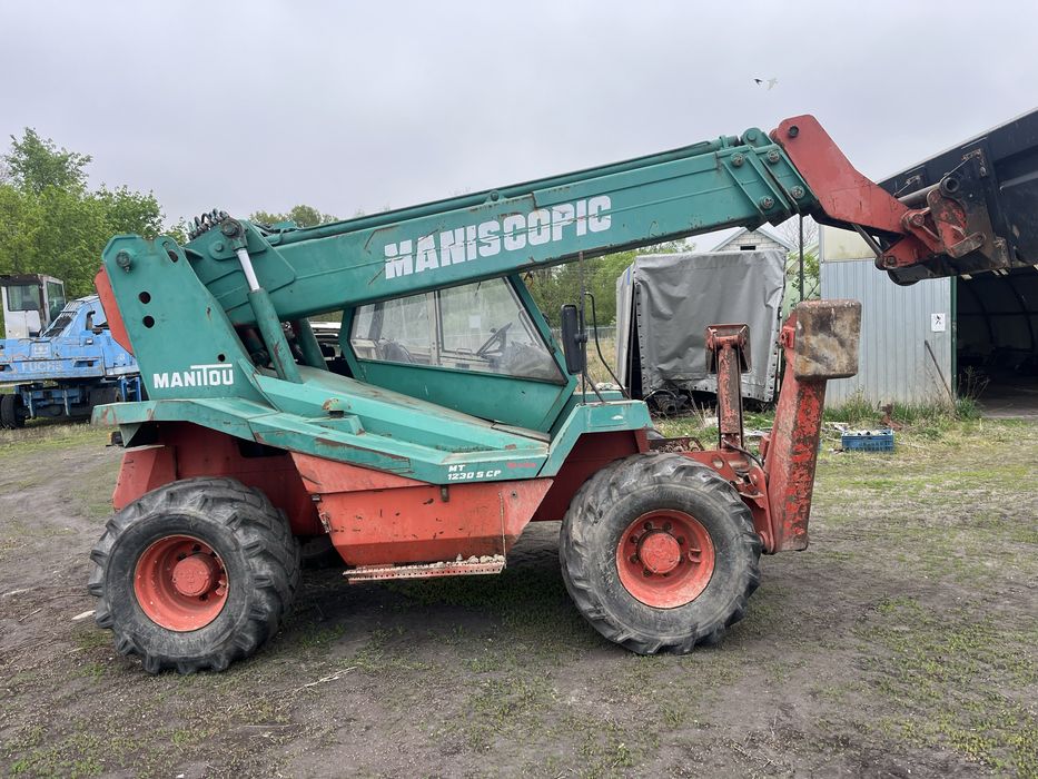 Manitou 1230.