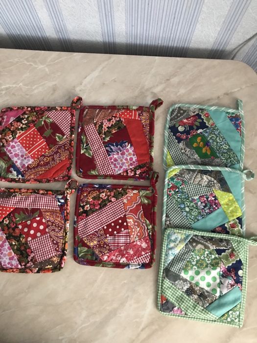 продам прихватки ручной работы 100% хб , пять слоев ткани
