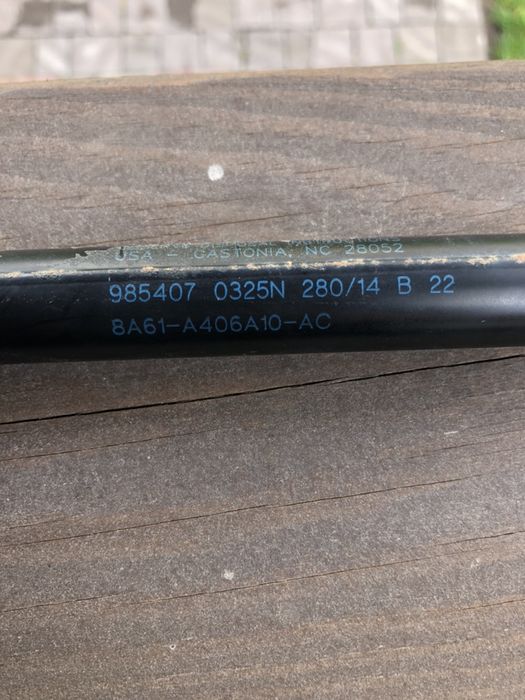 Амортизатори багажника Форд Фієста / Фиеста Ford Firsta