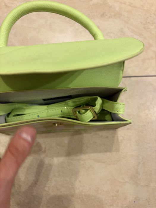 Mała torebka koktailowa