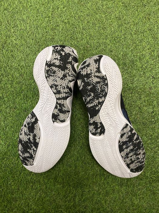 Баскетбольні кросівки nike